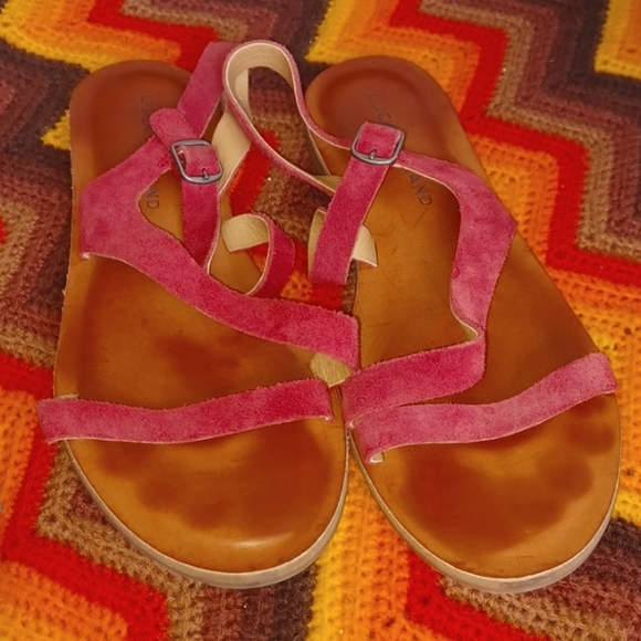 Lucky brand sandals Red suede upper low heel leather adjustable strap, 7M - Picture 1 of 4